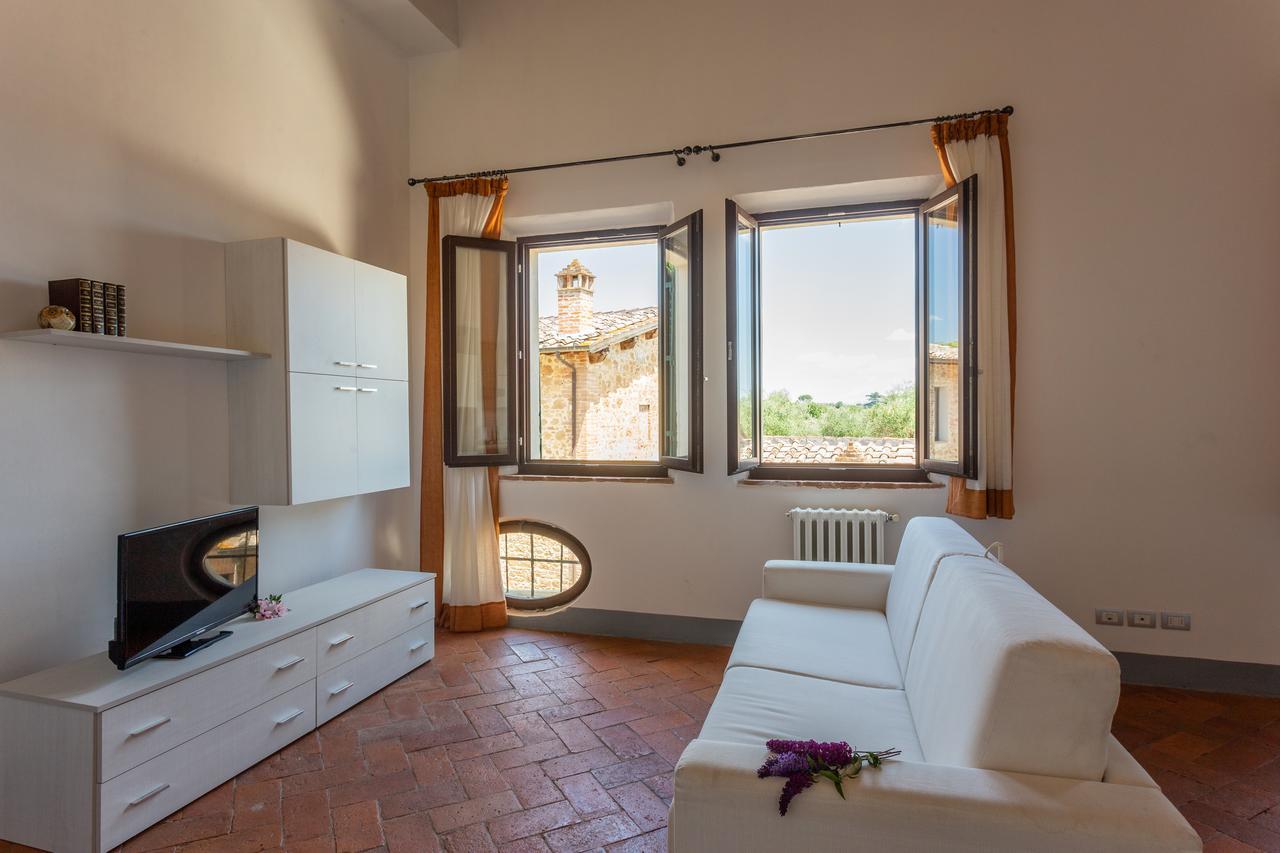 Il Borgo Di Terrensano Aparthotel เซียนา ภายนอก รูปภาพ