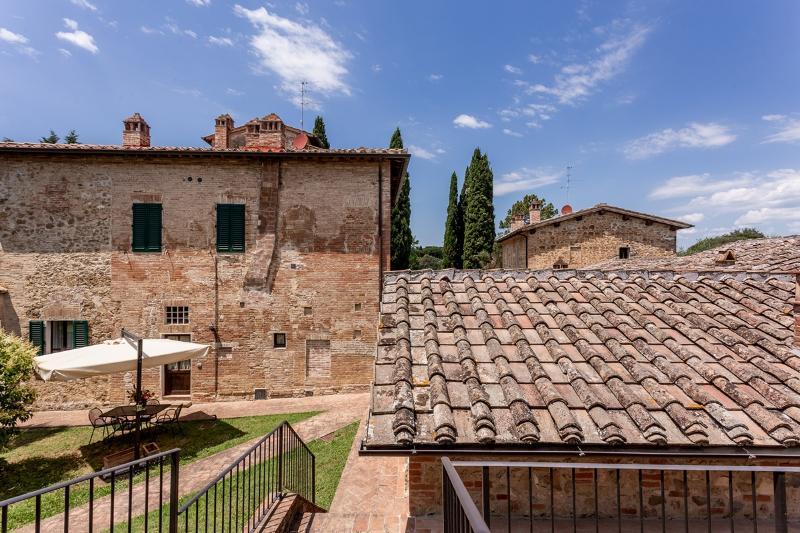 Il Borgo Di Terrensano Aparthotel เซียนา ภายนอก รูปภาพ